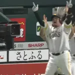 どすこーい!!2025年日本シリーズのホームラン第1号は山川穂高!!