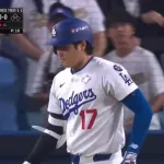 【WS第3戦】大谷翔平、９回１アウトランナー無しで申告敬遠→盗塁失敗