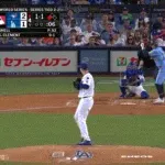 【WS第5戦】ブルージェイズ、４回表無死三塁からクレメントの犠牲フライで再び２点差に広げる