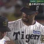 【悲報】石井大智が号泣してるのに打てない野手がヘラヘラしてる件