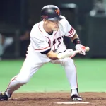 【画像】巨人リチャード、川相コーチとバント練習ｗｗｗｗｗｗｗｗｗｗｗｗ