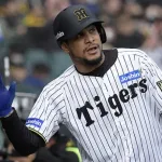 阪神・ヘルナンデス優勝決定までOPS.455、消化試合OPS1.227wwwwwwwwwwwwwww