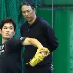 カープ斉藤優汰を黒田博樹が指導「来季活躍できなかったら終わり」