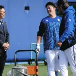 DeNA・牧秀悟、最高の状態で代表へ　侍・井端監督の訪問に笑顔「体の状態伝えられた」