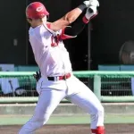 カープ佐々木泰、岡本に弟子入り志願「打撃＆守備について聞いてみたい」侍JAPAN追加召集でチャンス到来