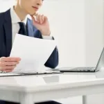 書類選考の結果が1週間経っても連絡来ないのどうなってんねん💢
