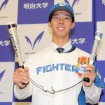 明治大学の左腕エースの毛利が2位で捕手の小島とリリーフの大川が1位なのは意外すぎだろ