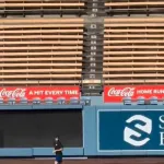 【朗報】デコピン、ちゃんと大谷に着いていく