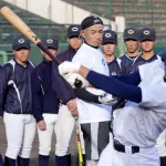 イチローさん、新潟で高校生に指導