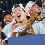 山本由伸のユニホームが「オオタニよりも売れている…」　山本の巨大ポスターもLAに誕生　一躍『時の人』に