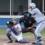 阪神　西純が野手として実戦初打席　粘るも７球目に見逃し三振に倒れる　代打のコールに場内大歓声