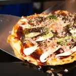 大阪人「食は東京より大阪のほうが上」→うどん、お好み焼き、たこ焼き、牛すじ煮、串カツ