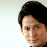 【悲報】岡田准一さん、ちっさいオッサン化してしまう・・・・・・・・・・・・・・