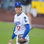 アメリカ人「ショーヘイ!MVPのお祝いにボーナスあげるヨ!ぼく(1億円くらい貰えるのかな?)