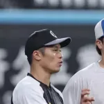 最優秀バッテリー賞→(セ)坂本誠志郎(パ)伏見寅威　どちらも阪神で草