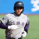 花巻東にまた大砲出現!元巨人古城の息子が木製で豪快な一発!