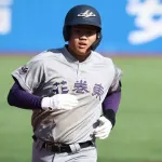 花巻東にまた大砲出現！元巨人古城の息子が木製で豪快な一発！