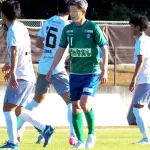 【朗報】三浦カズさん、後半４８分から出場！最年長記録を５８歳２６３日に更新