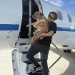 山本由伸の犬🐕「僕の名前はカルロス。友達はデコピンさ」