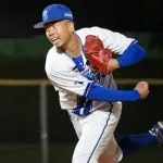 DeNA松本凌人、森唯斗の背番号継承で「恩返しは結果で」　入来コーチも「彼の球は桁違いにいい」