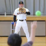 来季高卒4年目の浅野翔吾、岡本に「活躍しないといけない」と言われる