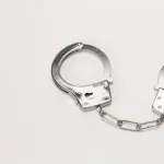 【速報】教員による児童性犯罪事件、関係者が再逮捕 →教育現場に衝撃・・・・