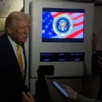 【悲報】トランプさん、女性記者に「ブタ、静かに」