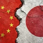 中国「謝って欲しいんゴオオオオ！！！メンツがあるから引けないんだよ頼むよー！！！
