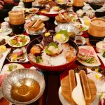 20代「忘年会、参加したい」若者の間で忘年会参加がブームの模様。氷河期「忘年会、参加しません」
