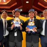 DeNAドラ2島田舜也、ドラ3宮下朝陽が仮契約「ピンチの場面での気迫あふれるピッチングが自分のスタイル」「しっかり練習して『宮下、ヤバい』という風に思われたい」