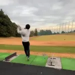 動画　ロッテ安田、ゴルフでも低弾道