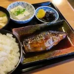 【ドン引き】配膳の正しい位置を『B以外』だと思ってる奴がいる事実wwwww