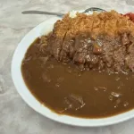 【画像】カツカレーのルゥのかけ方🍛、どれが正解なのか