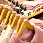 服めちゃくちゃあるのに服が欲しくなるのこれなに？