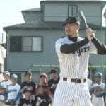 佐藤輝明の野球教室、テルの子どもとの絡みが楽しそうwwwwww