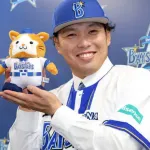 馬場皐輔がDeNA入団会見「年間通して仕事をできるように」