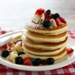 パンケーキってなんで薄いやつを何枚も積み重ねるスタイルなんやろ