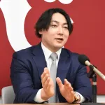 丸「SBは育成から甲斐、周東、牧原。巨人は誰も出てこない。何故なのか。僕の意見を球団に伝えた」