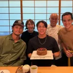 ダルビッシュ、山本由伸のWSMVPをお祝いするも室内で帽子　いったい何故…