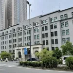 公務員「40歳年収800万」←こいつが安月給扱いされてる理由