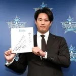 ＤｅＮＡ藤浪が３０００万増の８０００万円で更改　来年は先発に専念「いい感覚で投げられそう」