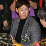 カープ坂倉『巨人丸仕様バット&新ミット』で巻き返しへ!