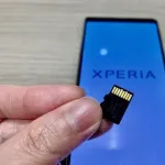 【悲報】スマホのメモリ高騰で、来年度モデルから「MicroSD」搭載にｗｗｗｗｗｗｗｗｗｗ