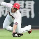 カープ中村奨成『センター守備指標』5位!←歴の割に上手すぎる件
