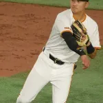 【朗報】巨人さん、坂本勇人の後継者として現役最強ショートがあっさり生えてきてしまう