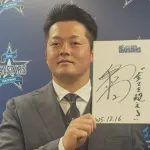 ＤｅＮＡ牧秀悟、現状維持の年俸２．５億円で契約更改　将来的なメジャー挑戦の意向明かす「その前に優勝することだけ考えて」