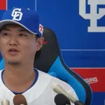 佐藤龍世、現役引退