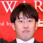 【悲報】広島・小園の契約更改が年越しへ、球団ではマエケン以来13年ぶりの異常事態に