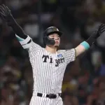 【朗報】いよいよ佐藤輝明の契約更改か　5億予想も