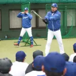 中日・井上監督、野球教室で小中学生を指導「中日に憧れてほしい」来季はチーム500得点目指す